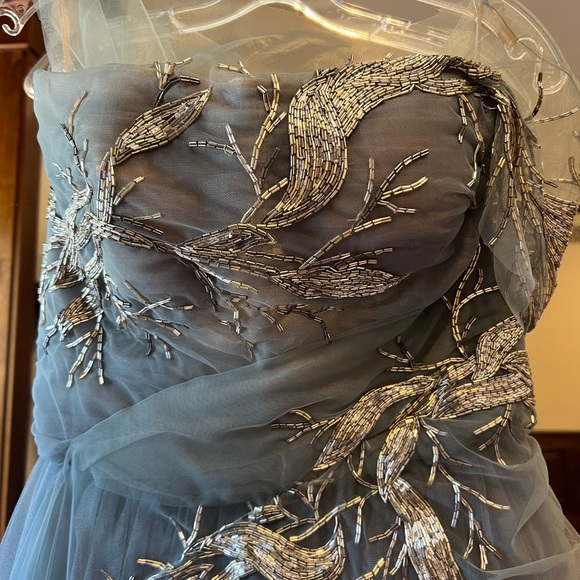 REEM ACRA RUNWAY Evening Gown- 2022 Classic Glamour Collection - Picture 10 of 13